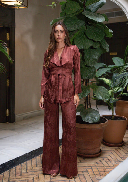 TRAJE CHAQUETA PANTALÓN