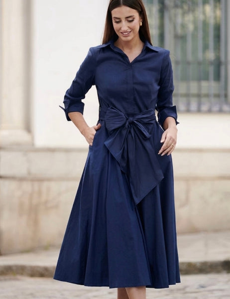 VESTIDO SEDA SALVAJE ILIANA, COLOR VELVET CORAL Y AZUL MARINO.
