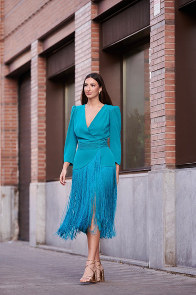 VESTIDO SADIE, FAJÍN DE QUITA Y PON AZUL PETRÓLEO.